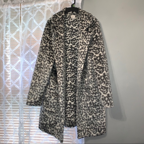 a new day Jackets & Blazers - Faux Fur Open Front Jacket Size Large